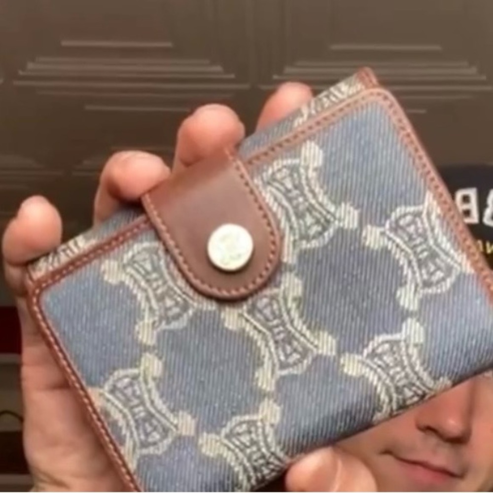CELINE Triumph Denim wallet‼️